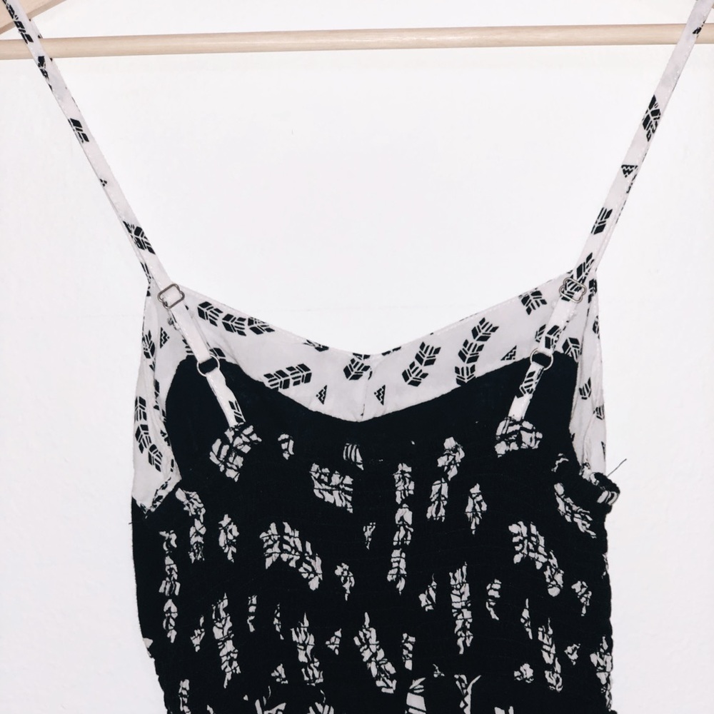 Geometric High-Low Dress - Picture 2 of 3